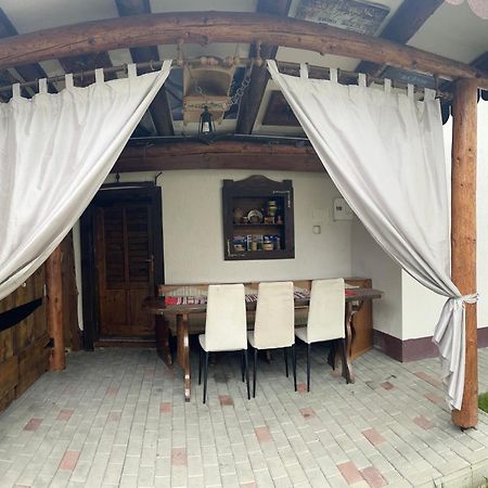 Like Home Rîşnov Exteriör bild