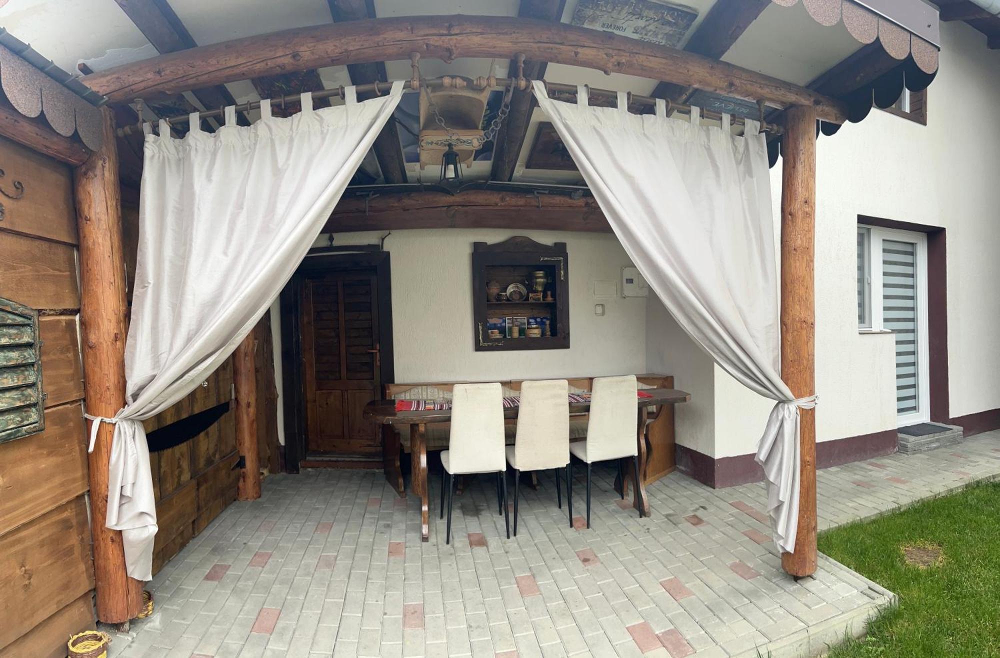 Like Home Rîşnov Exteriör bild